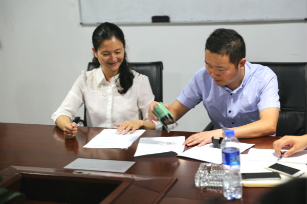 安徽臥濤聘請法律顧問舉辦簽字儀式